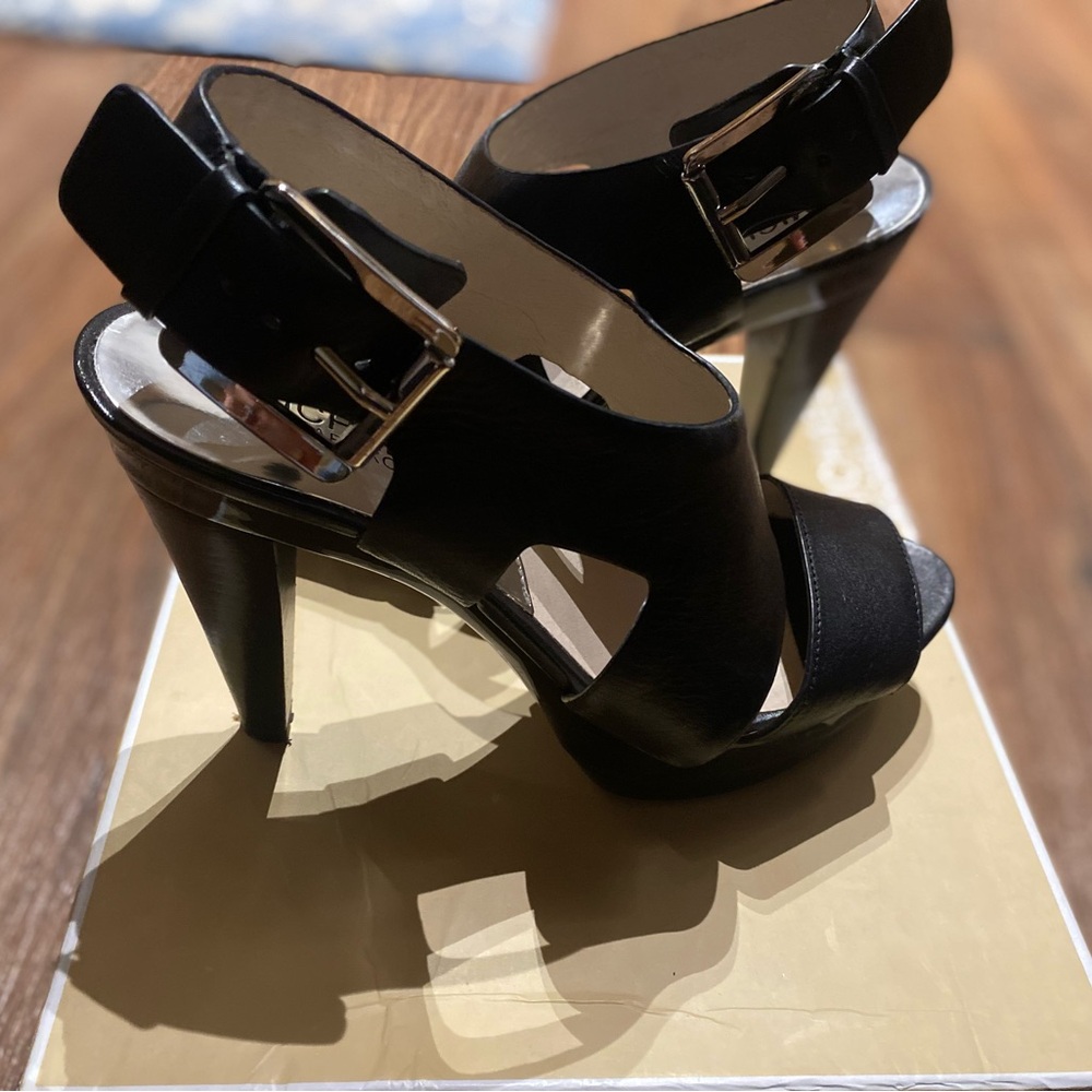 Michael Kors Clara Platform 7.5